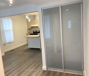 For Lease - 178 Coleman Avenue Unit# Front unit with basement, Toro... - Photo 5