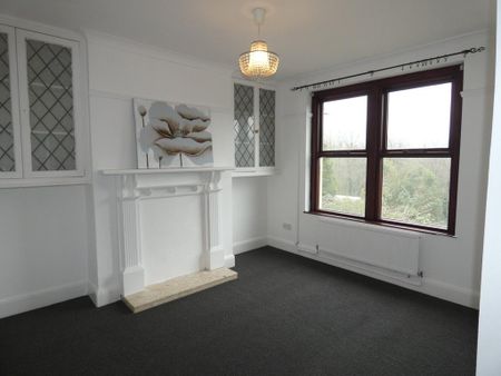 3 bedroom semi-detached house to rent - Photo 3