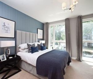 4 Bedrooms Flat to rent in Samuel Street, Haggerston Road E8 | £ 785 - Photo 1