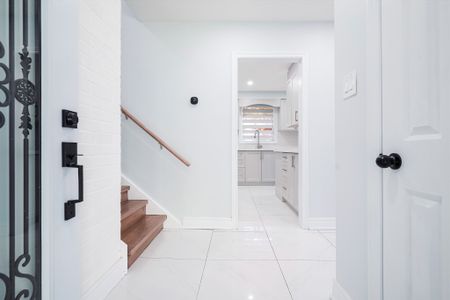 For Lease - 59 Flintridge Road Unit# Main, Toronto, Ontario - Photo 3