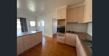 Neat Home In Fabulous Location - Right Here In Traralgon - Photo 3