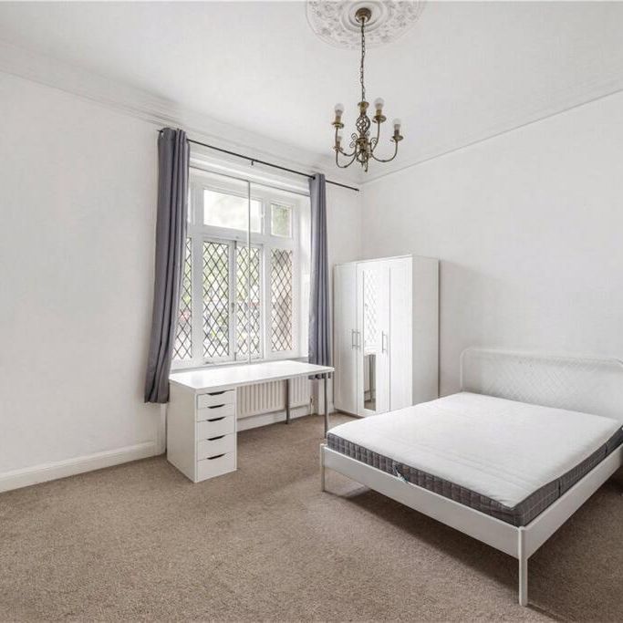 4 bedroom ground floor flat to rent - Photo 1