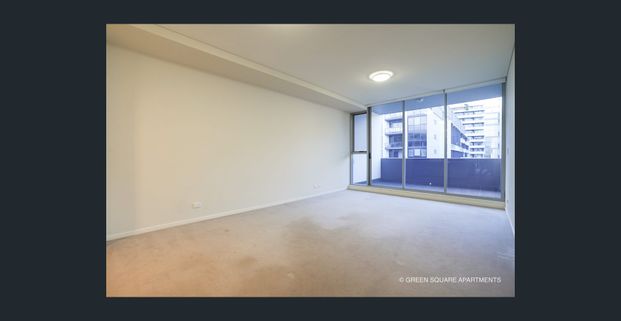 Split-level 2 bedroom moments from East Village - Photo 1