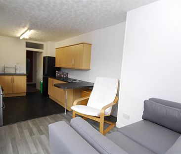 Apt 1 Cheltenham Place, Plymouth - Photo 2