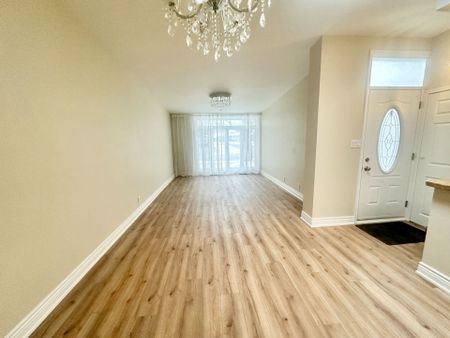 For Lease - 69 Roywood Drive Unit# Entire House, Toronto, Ontario - Photo 2