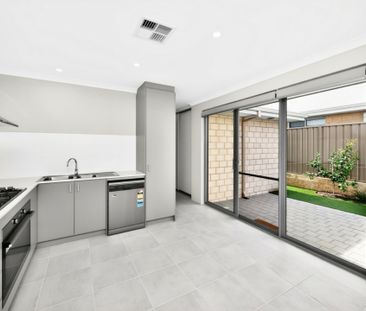 Modern Comfort in Sinagra's Heart - Photo 6