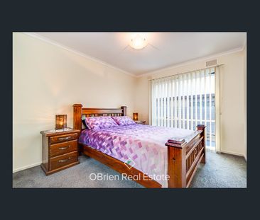 IN PRIME LOCATION - Photo 6