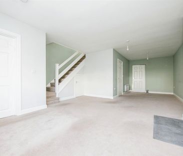 Daking Avenue, Sudbury, Boxford - Photo 3