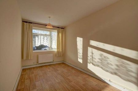 Abbots Way, Monks Risborough, HP27 - Photo 4