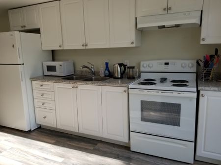 For Lease - 15B Cundles Road, Barrie, Ontario - Photo 3