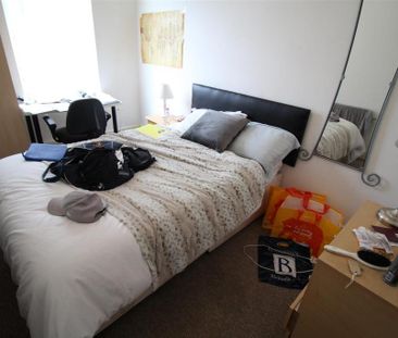 5 bedroom private hall to rent - Photo 4