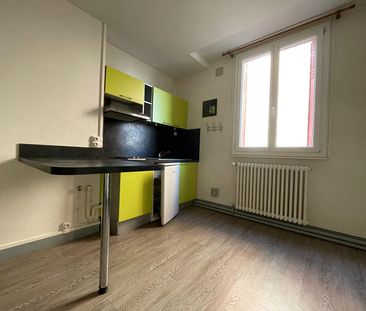 PLACE DES CARMES, T1 27.38 m² avec chauffage collectif ! - Photo 4