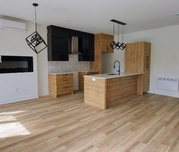 5 et demi Centre-Ville Sainte-Adèle - Photo 4