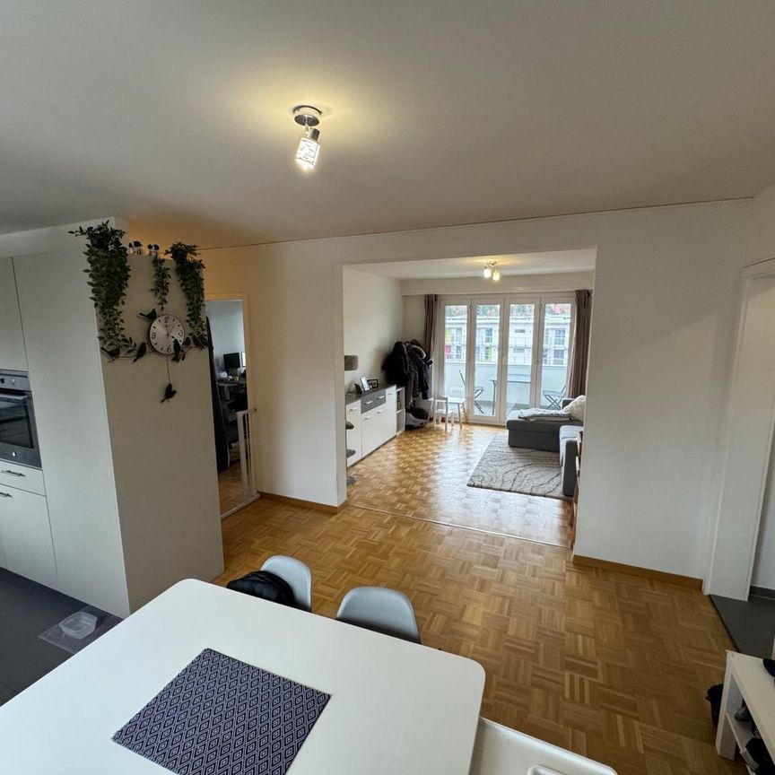 Appartement rénové avec grand balcon - Fribourg - Foto 1