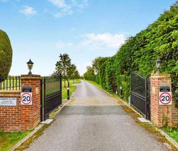 Summer Close, Byfleet, West Byfleet, Surrey, KT14 - Photo 2