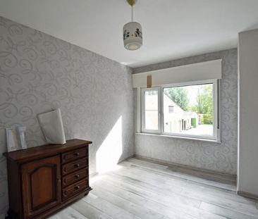 Landelijk gelegen en verrassend ruime woning gelegen te Eeklo! - Photo 4