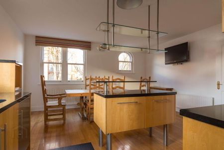 2 Bromfield, Windsor Park, Belfast, BT9 6WA - Photo 2