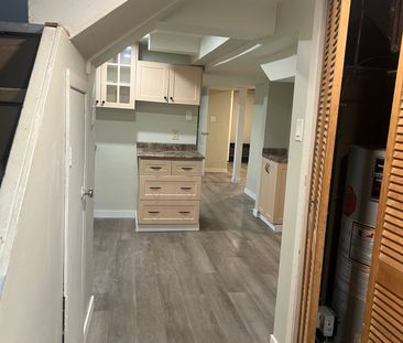 For Lease - 30 West Street Unit# Lower, East Gwillimbury, Ontario - Photo 6