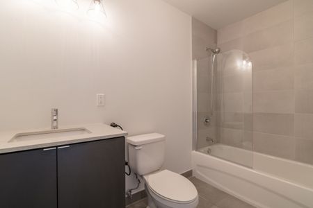 4350 Hotel de Ville - Photo 3