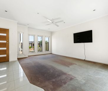 2/9 Montana Drive, Werribee - Photo 3