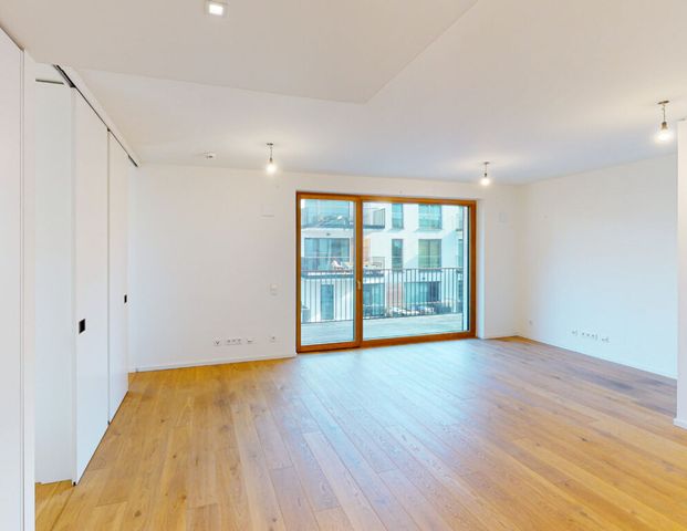 HafenCity Hamburg: Charmante 2-Zimmer-Wohnung mit Einbauküche und Balkon - Photo 1