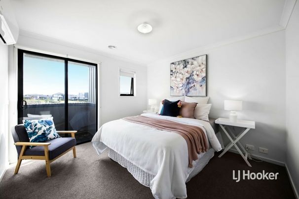 6 Palmerston Walk, Werribee VIC, Belconnen - Photo 1