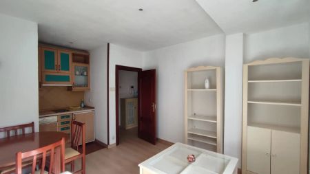 Piso de alquiler en Gijón - Cl Emilio Tuya, 49, La Arena - Foto 3