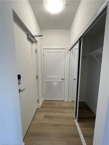 For Lease - 312 Erb Street Unit# 214, Waterloo, Ontario - Photo 2