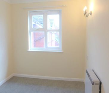 1 bedroom retirement property to rent - Photo 4