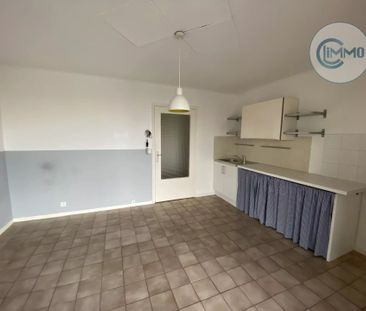Location Appartement 1 pièce 21m² ST LAURENT DU VAR 06700 - Photo 3