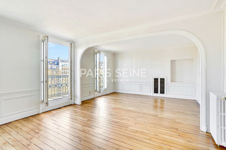 ** ARC DE TRIOMPHE ** Magnifique 5 pièces avec balcon filant ! - Photo 5