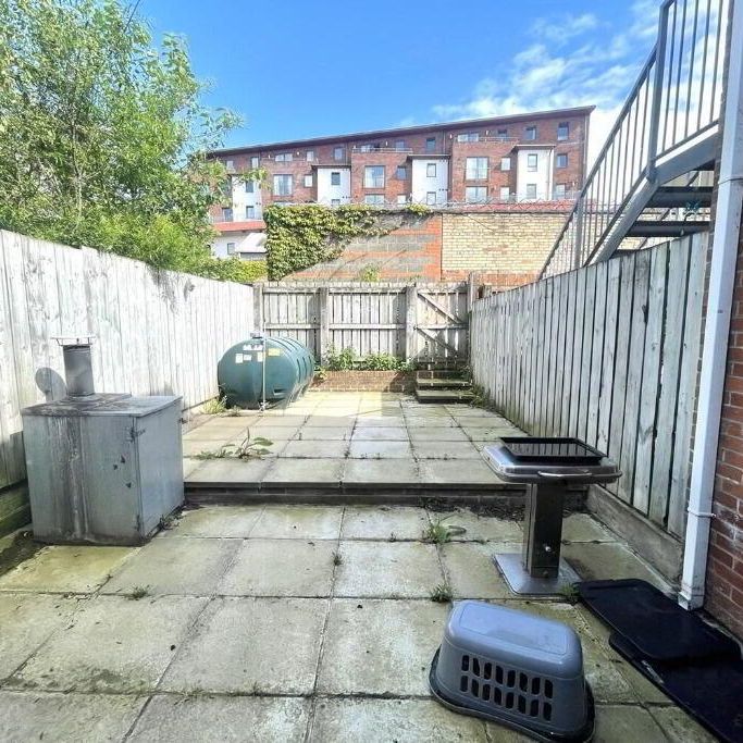 14 Meadowbank Street, Belfast, BT9 7FG - Photo 1