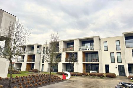 Appartement met 2 slaapkamers, terras en autostaanplaats - Photo 5