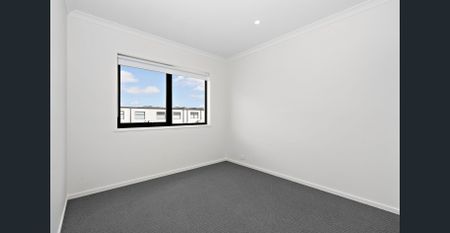 Fresh, Modern & Move-In Ready - Photo 2