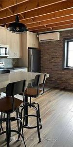 MUST SEE BRICK AND WOOD BEAM 1 BED 2ND FLOOR - Photo 4