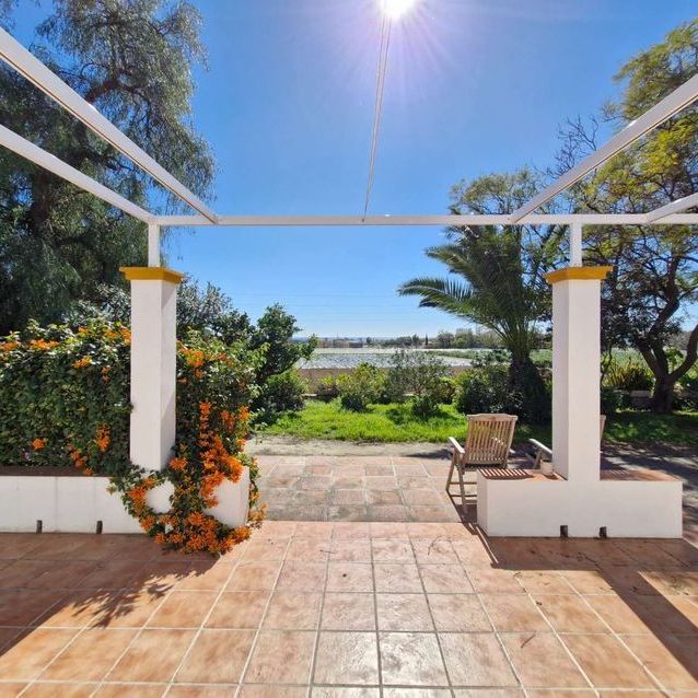 Alquiler de casa rural en El Tomillar - Photo 1