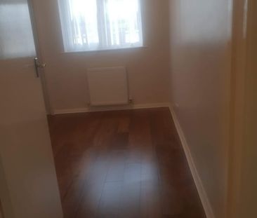 2 Bed Maisonette, Ivyfield Road, B23 - Photo 2