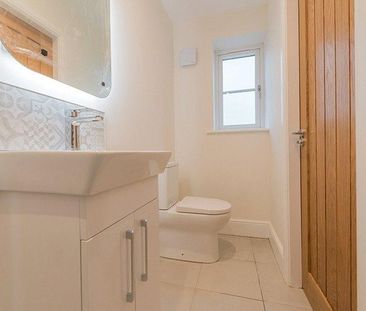 4 bedroom townhouse to rent - Photo 6