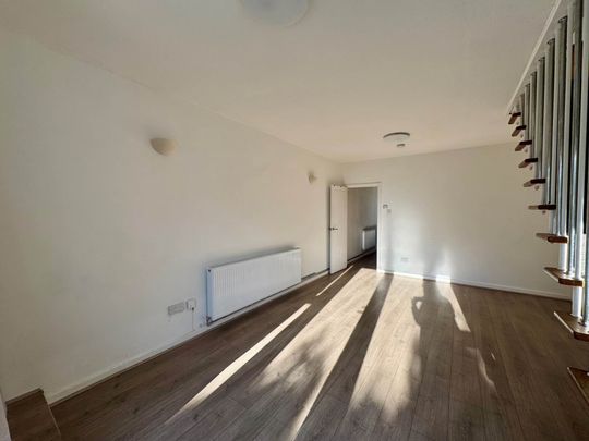 Price £2,250 pcm - Available Now - Part Furnished - Photo 1