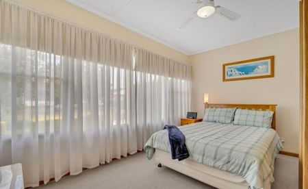 GREAT FAMILY HOME - Photo 3