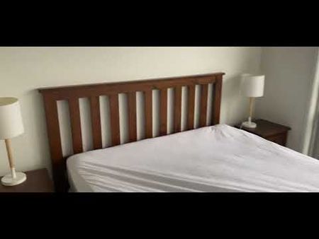 One bedroom in The OAKS APARTMENT - Photo 4