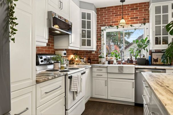 For Lease - 224 Balmoral Avenue, Hamilton, Ontario - Photo 1