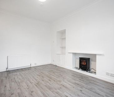 1 bedroom ground floor flat to rent - Photo 2