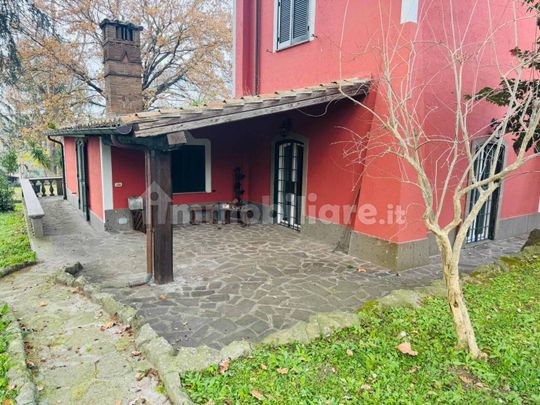 Villa unifamiliare via Spinabella 3, Castagnole - Due Santi, Marino - Foto 1