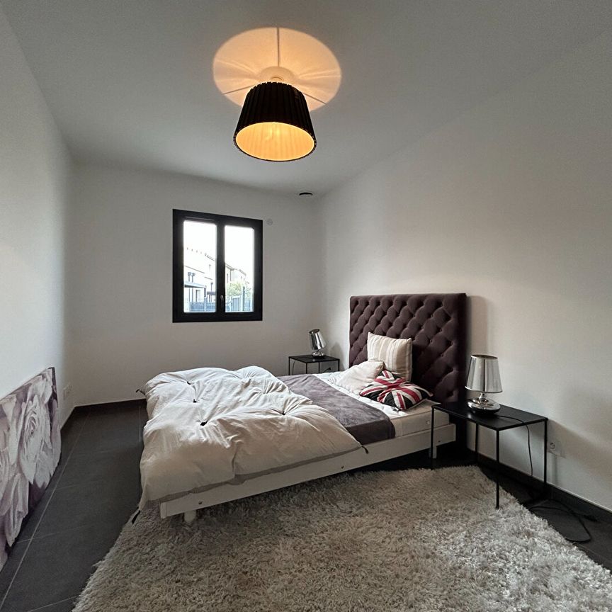 Location Maison 3 pièces 82m² - Photo 1