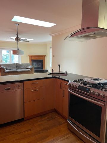 3 - 98 Bayswater Avenue - Photo 2