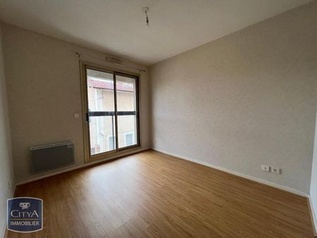 Location Appartement 2 pièces 42m² LYON 3ème - Photo 2