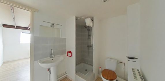 Location Appartement 2 pièces 28m² L ILE BOUCHARD 37220 - Photo 2