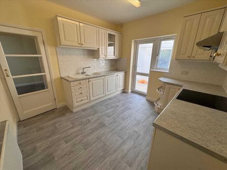 2 bedroom bungalow to rent - Photo 3