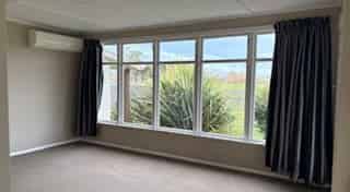 WOODVILLE - 3 BEDROOMS - Photo 2